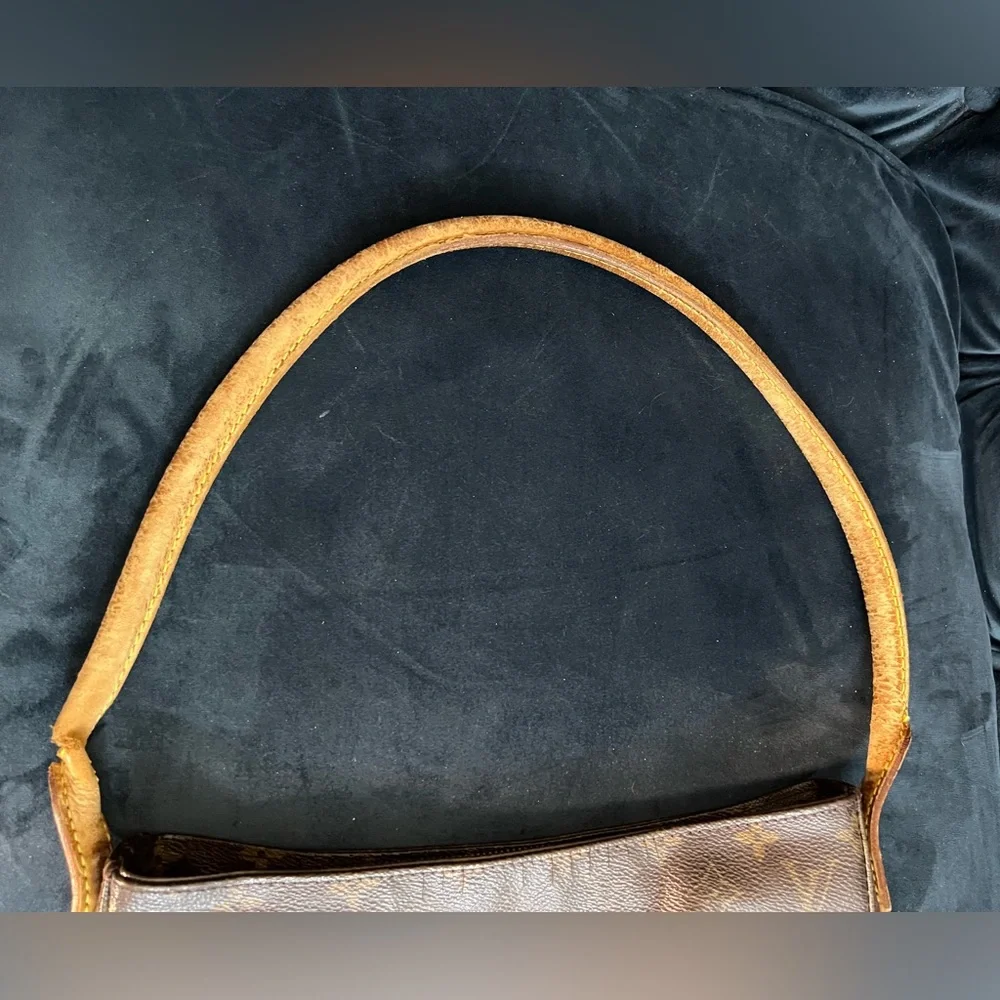 LOUIS VUITTON Monogram Looping Shoulder Bag